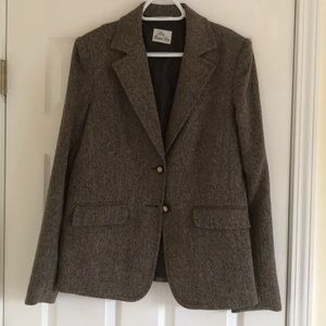 Tall brown tweed blazer